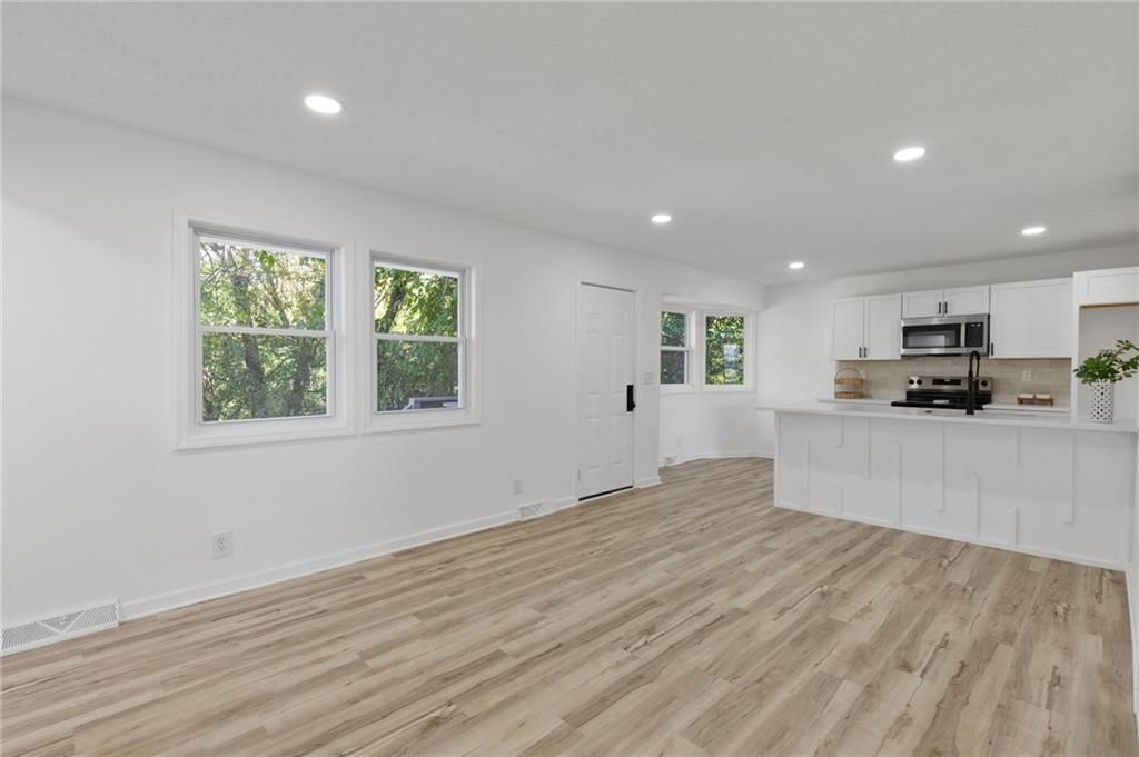 3440 E 63rd Street — photo 20