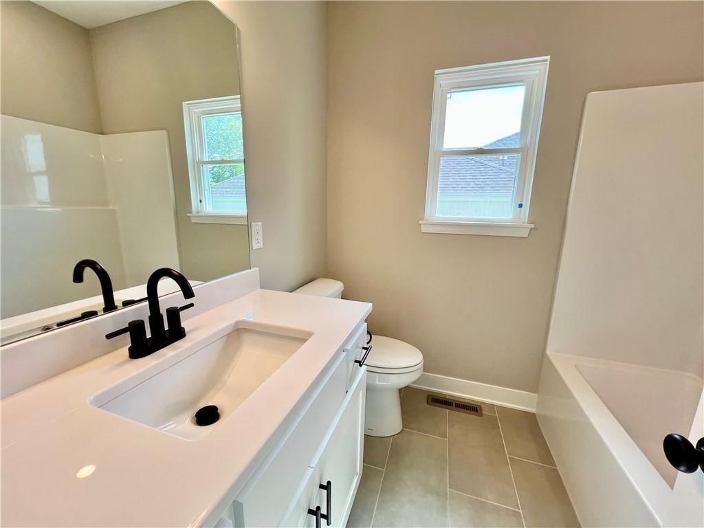 1913 Longview Drive — photo 27