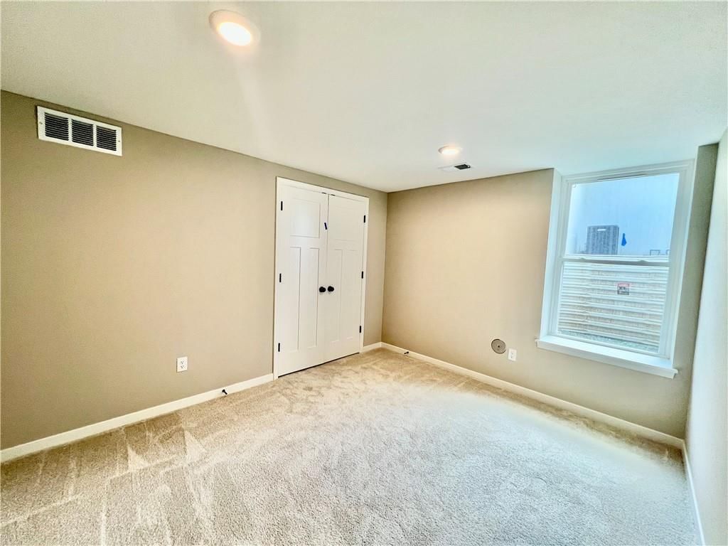 1913 Longview Drive — photo 35