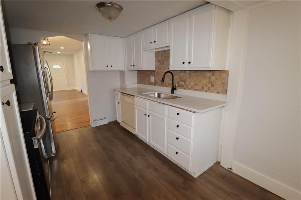 1052 Cleveland Avenue — photo 10