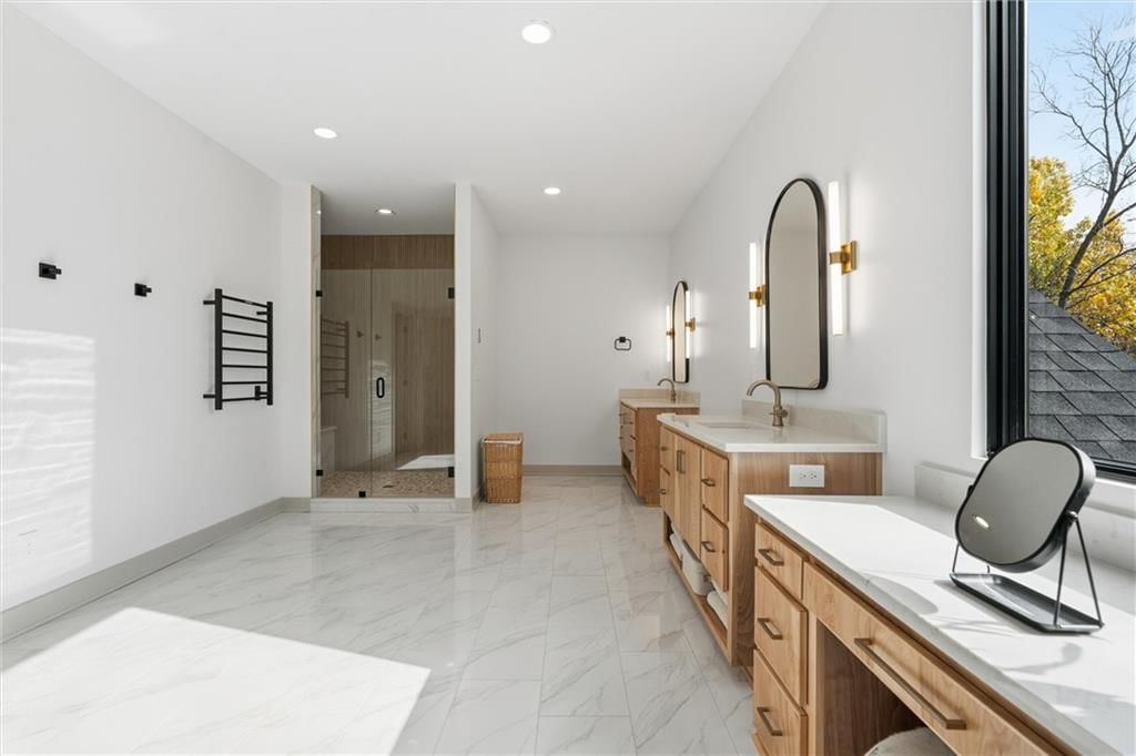 5540 N 107th Street — photo 35