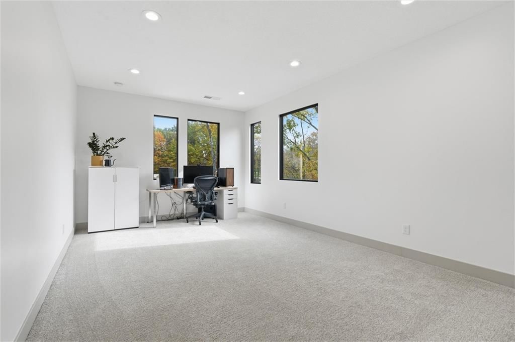 5540 N 107th Street — photo 42