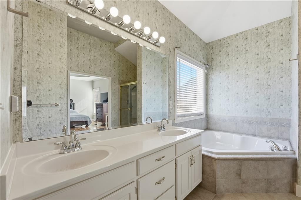 5015 Millbrook Street — photo 13