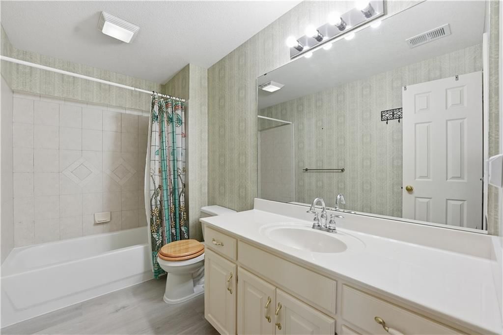 5015 Millbrook Street — photo 21