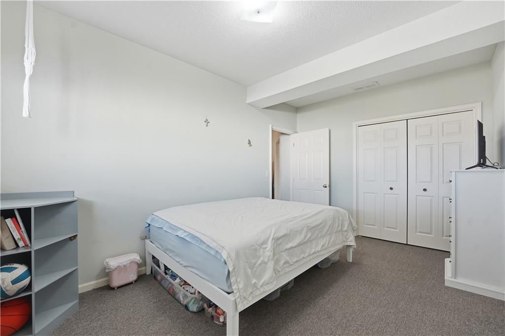 5015 Millbrook Street — photo 23