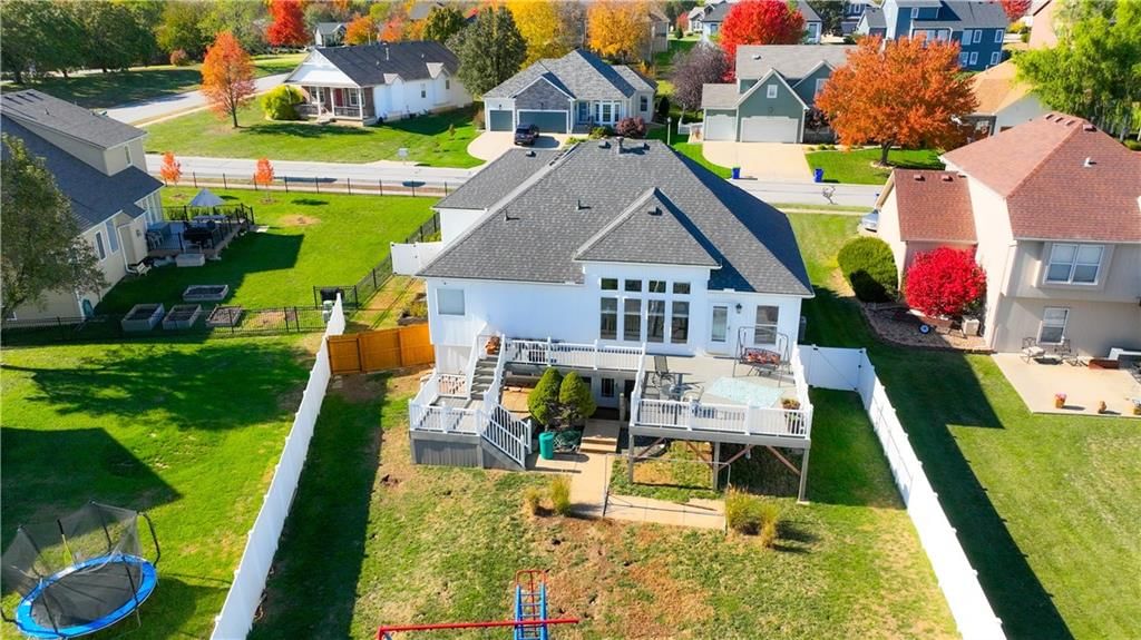5015 Millbrook Street — photo 27