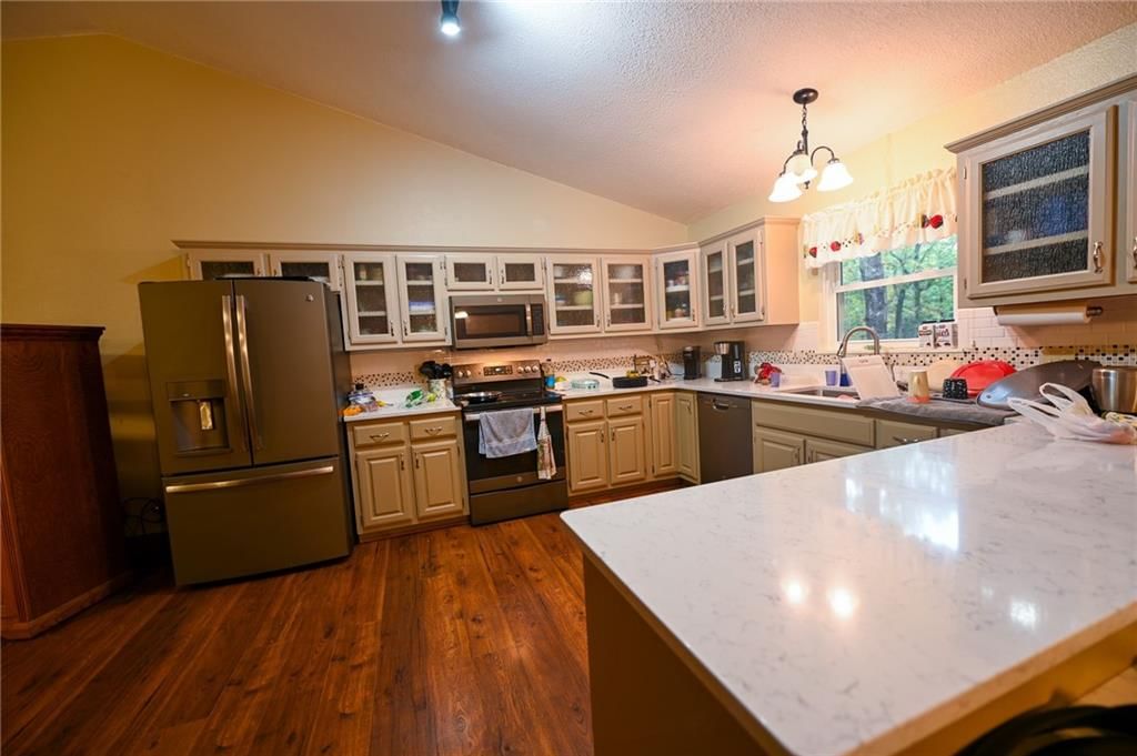 24900 Englewood N/A — photo 16