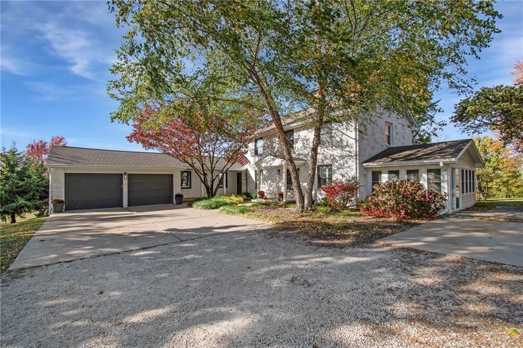 1002 E Hubach Hill Road — photo 2