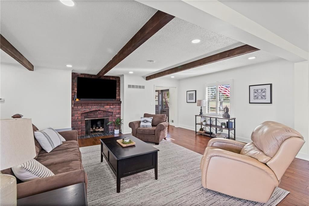 1002 E Hubach Hill Road — photo 10