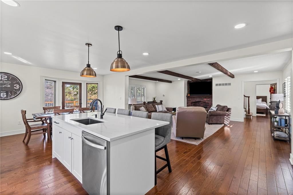 1002 E Hubach Hill Road — photo 15