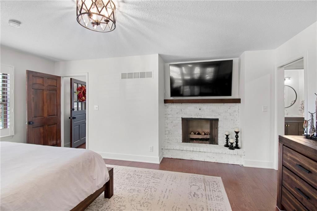 1002 E Hubach Hill Road — photo 18
