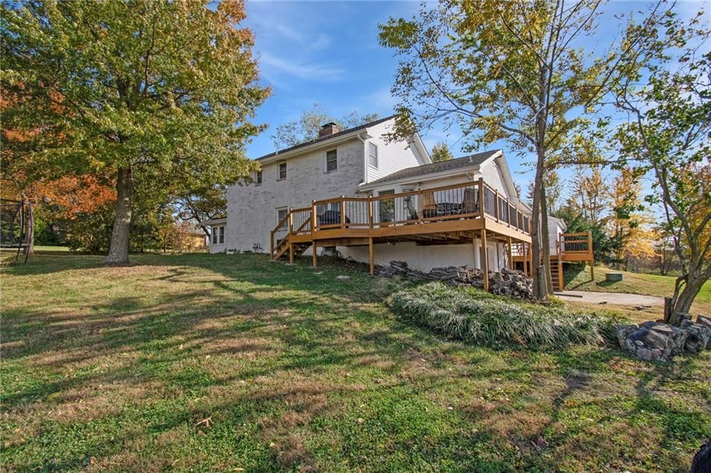 1002 E Hubach Hill Road — photo 38