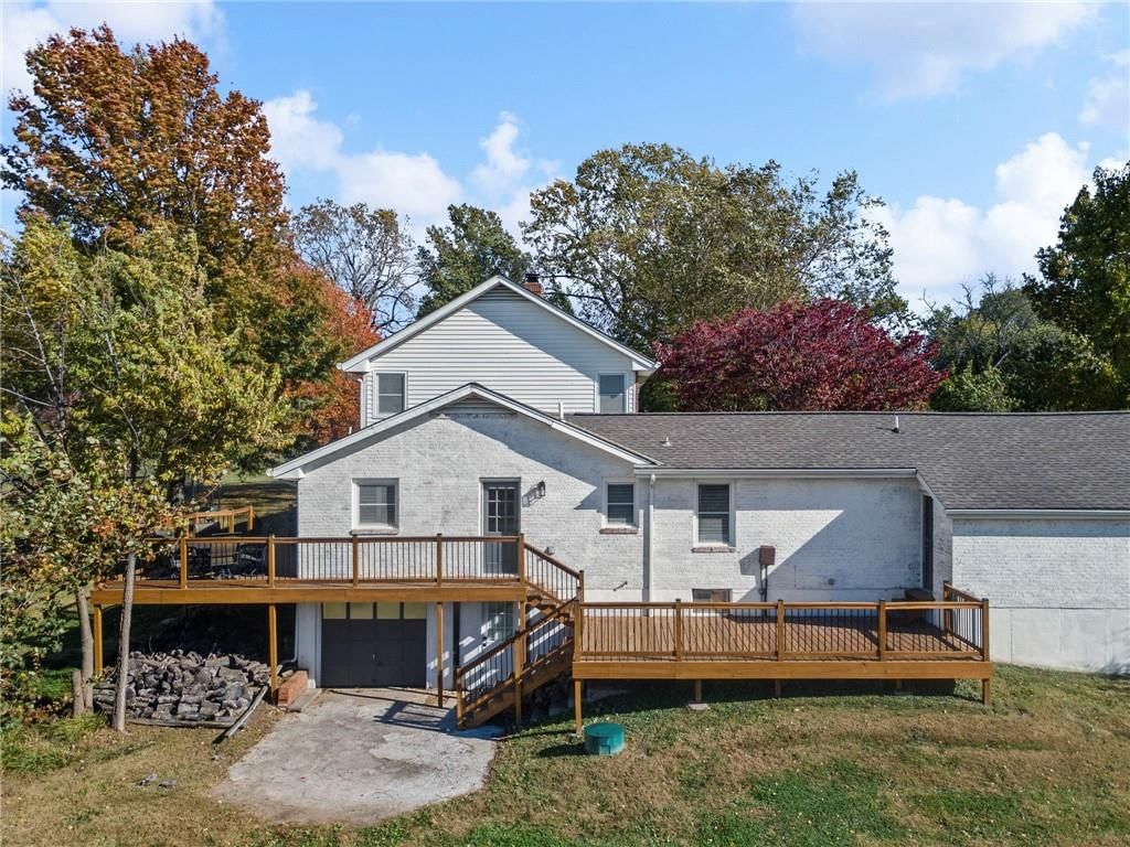 1002 E Hubach Hill Road — photo 40