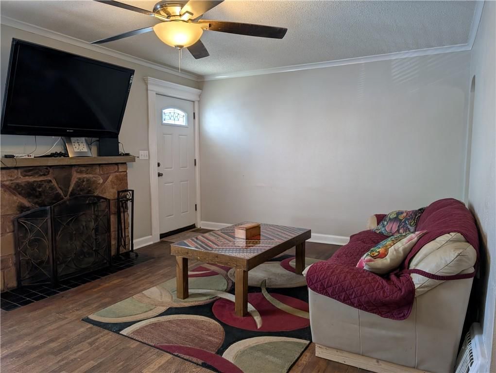 212 N Main Street — photo 5