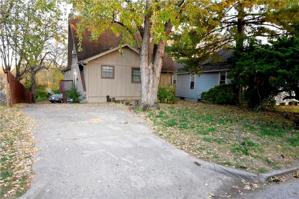 4123 Lloyd Street — photo 2