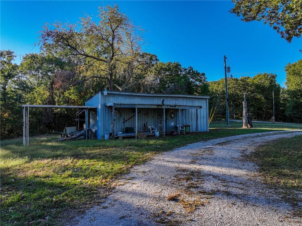 7580 NE CC Highway — photo 8
