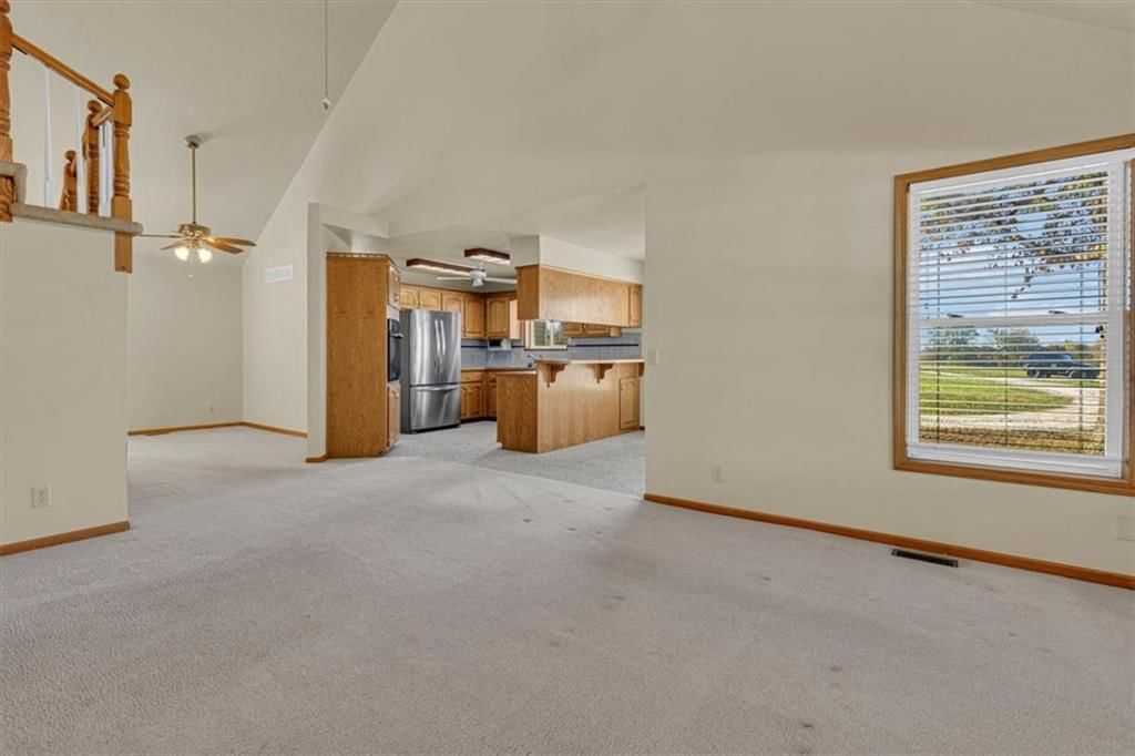 5650 SE W Highway — photo 34