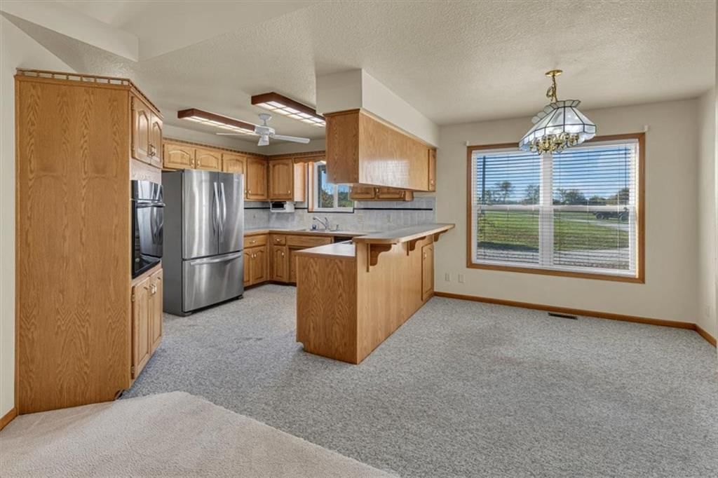 5650 SE W Highway — photo 35