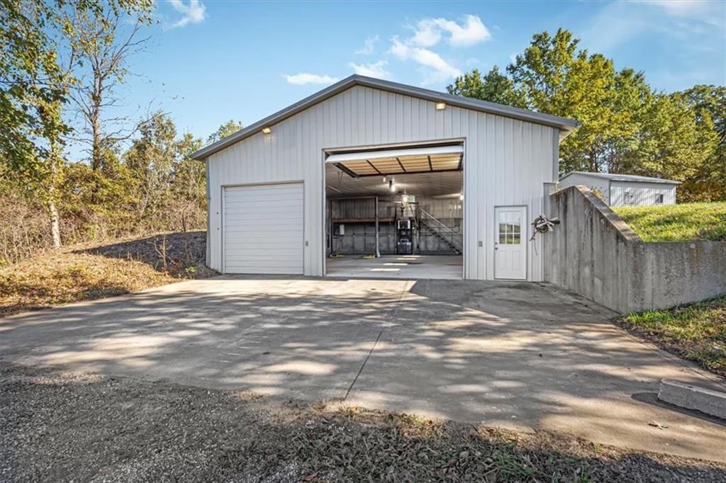 5650 SE W Highway — photo 47