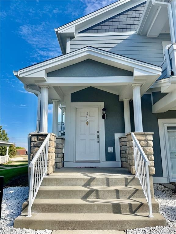 11741 S Roundtree Street, Olathe, KS