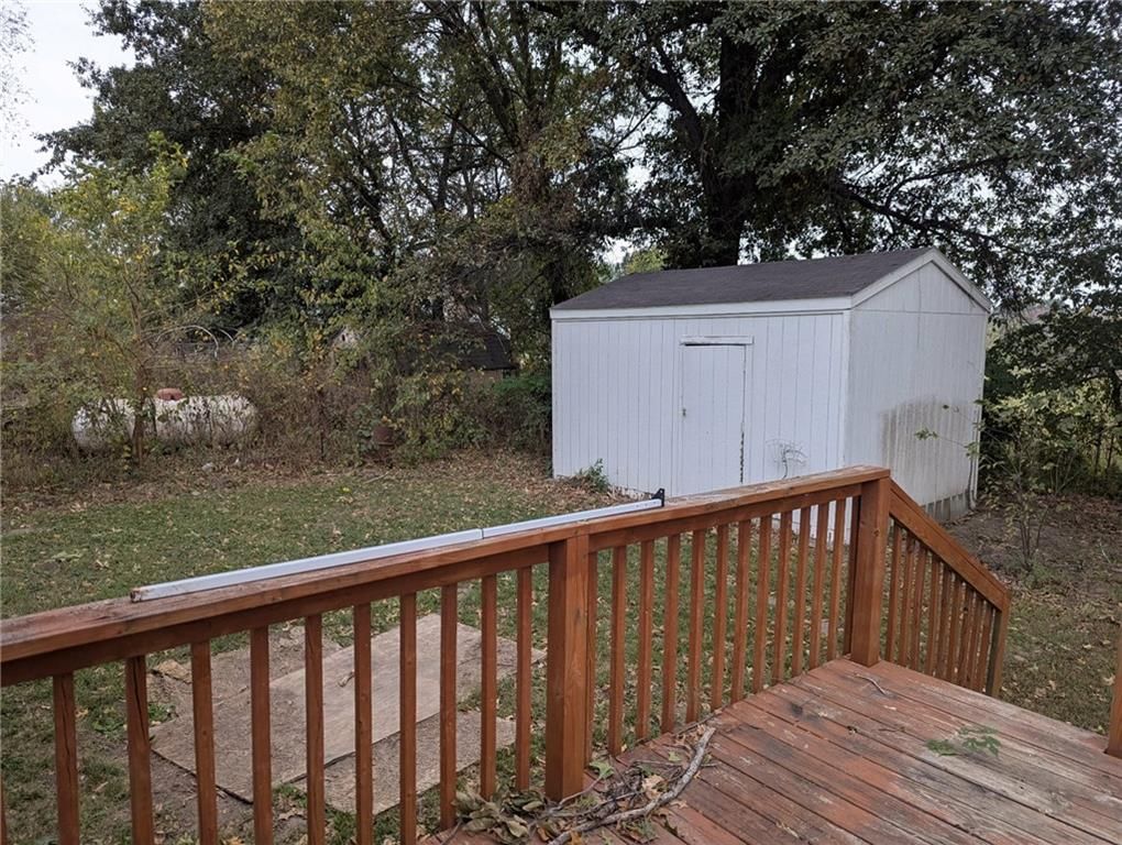 7529 Beach Drive — photo 22