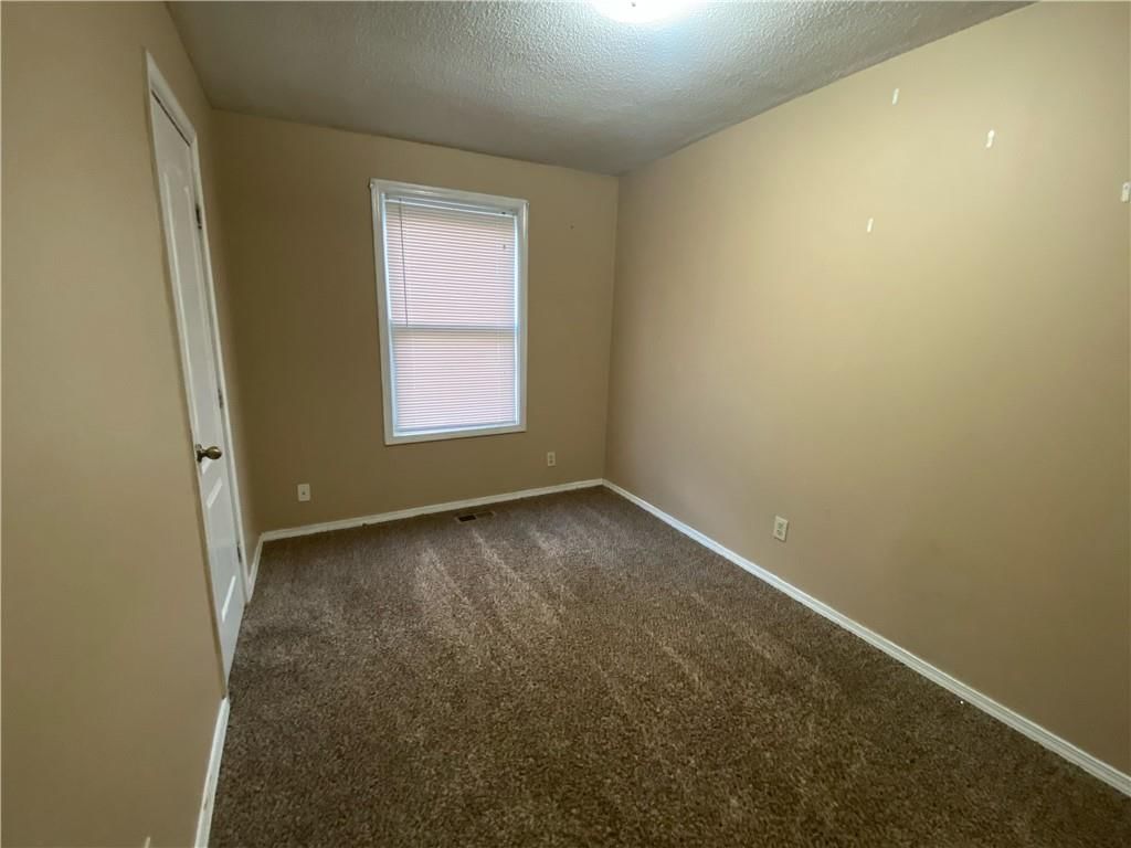 2224 woodend Avenue — photo 11