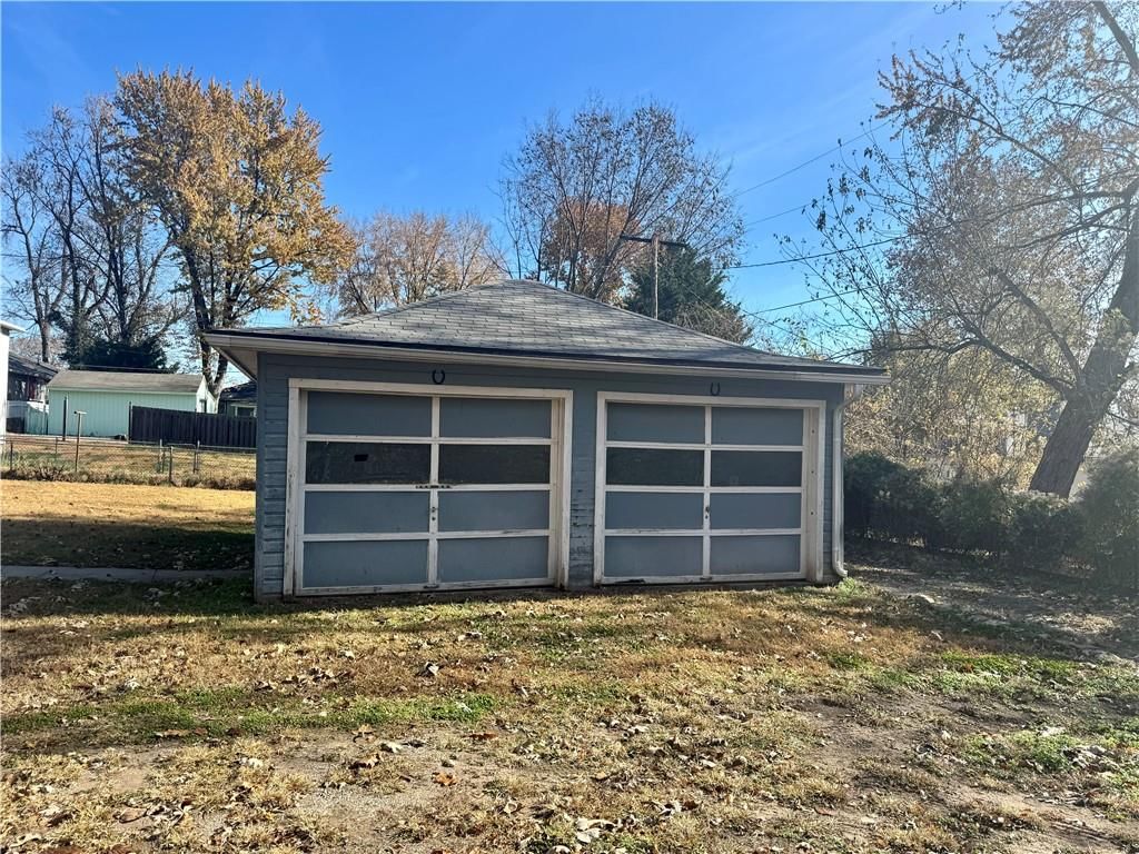 1011 Kickapoo Street — photo 22