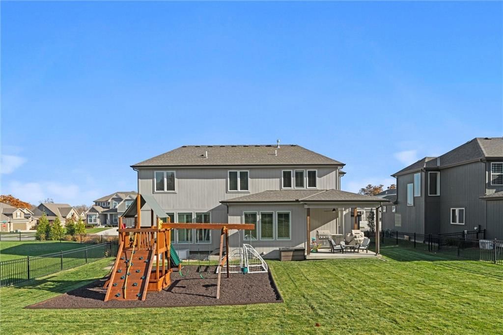 6820 Marion Street — photo 58