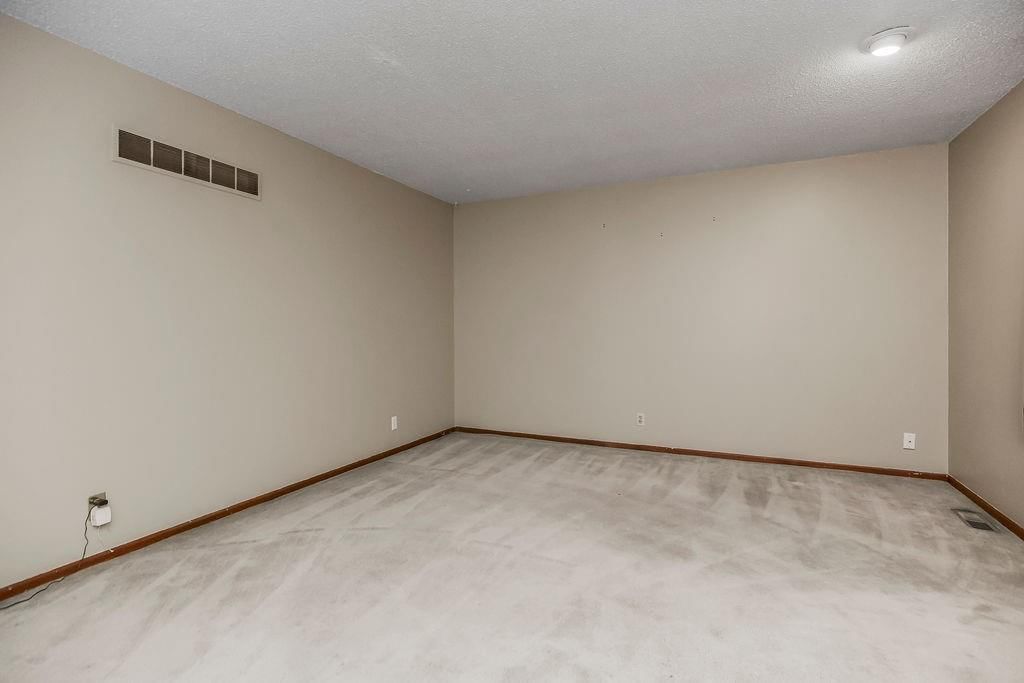 5928 Sewell Avenue — photo 4
