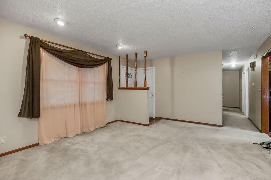 5928 Sewell Avenue — photo 6