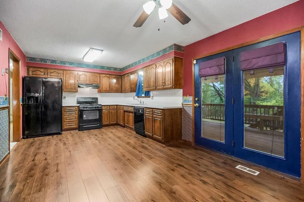 5928 Sewell Avenue — photo 9