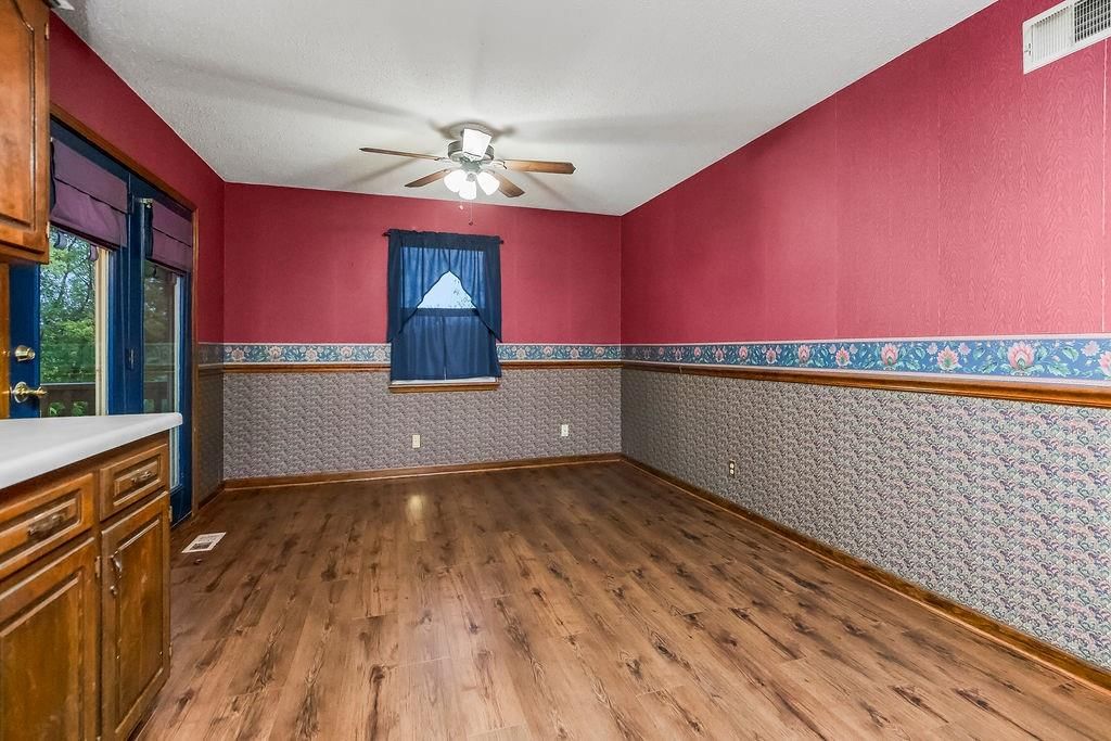 5928 Sewell Avenue — photo 10