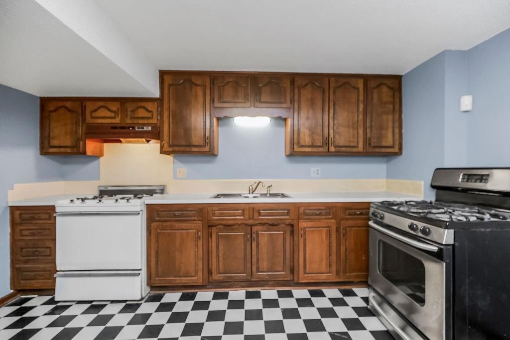 5928 Sewell Avenue — photo 25