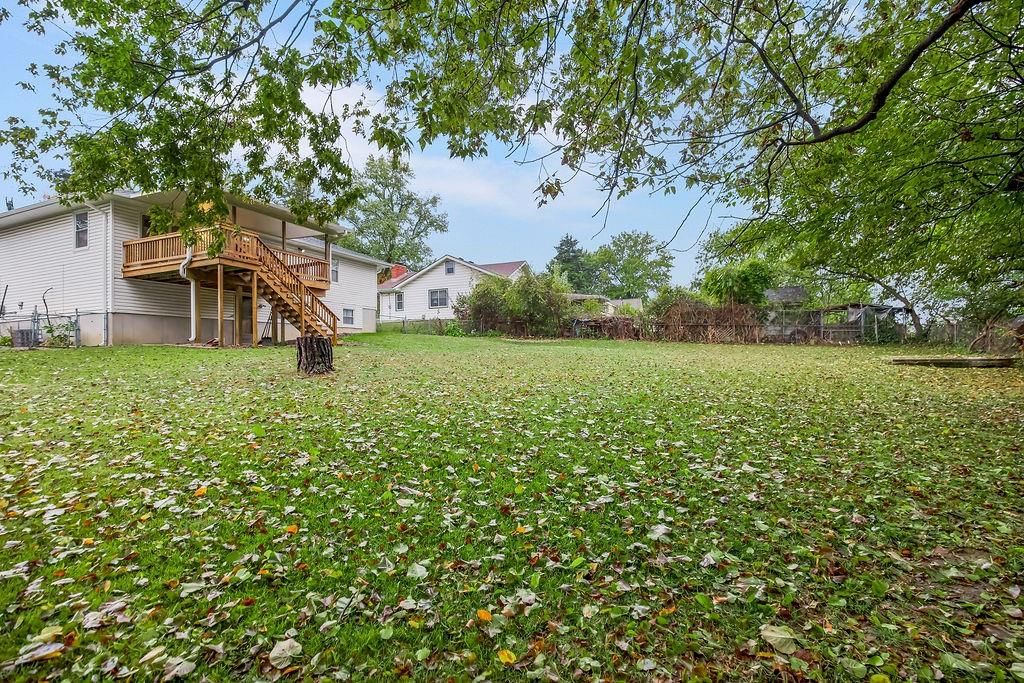 5928 Sewell Avenue — photo 32