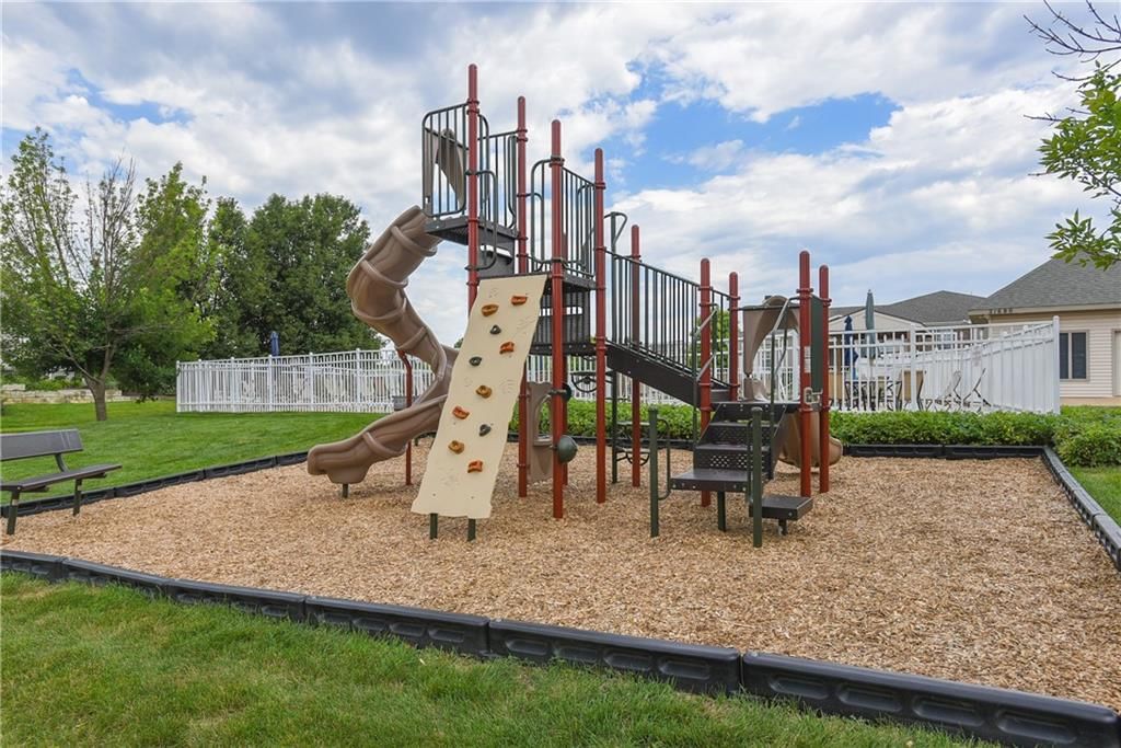 11921 S Tallgrass Drive — photo 57