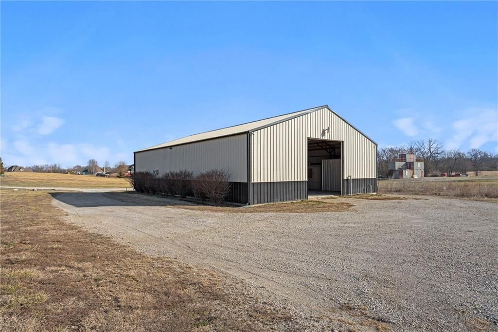 27219 S State Route 2 Highway — photo 4