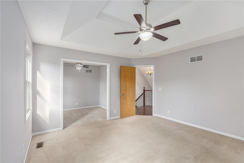 15856 Glenwood Avenue — photo 15