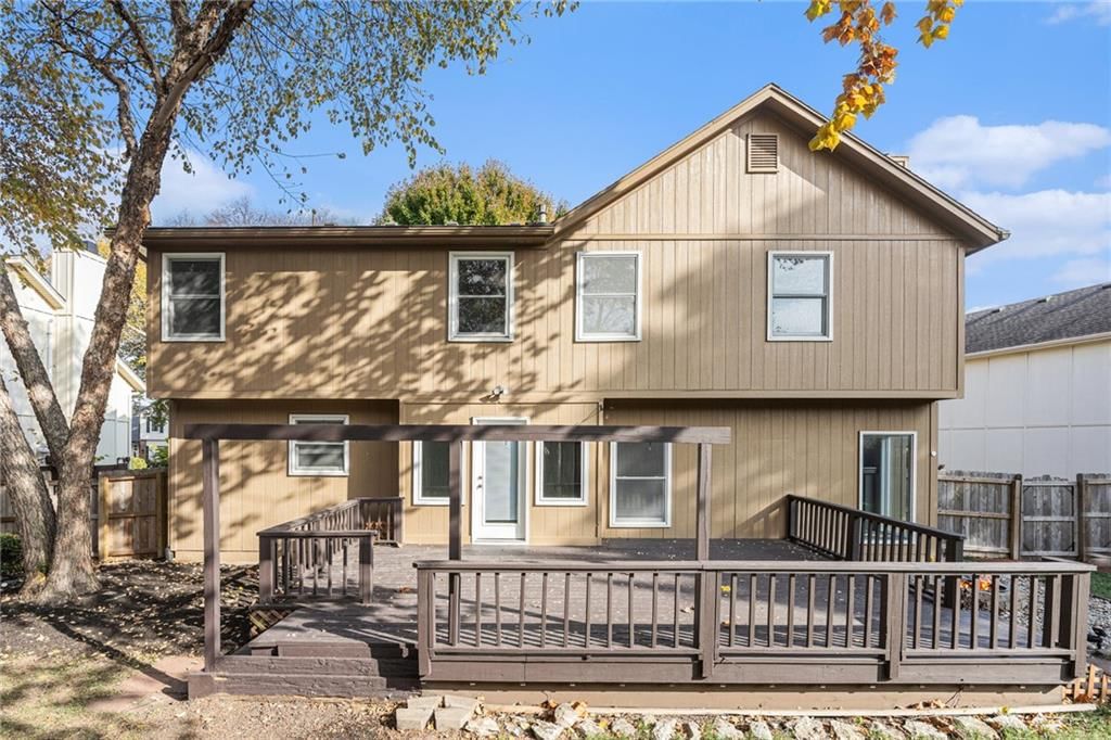 15856 Glenwood Avenue — photo 26