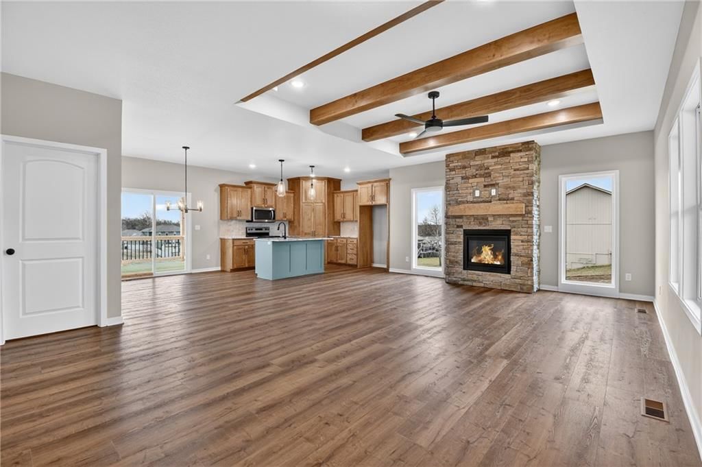 1313 N Holland Drive — photo 8
