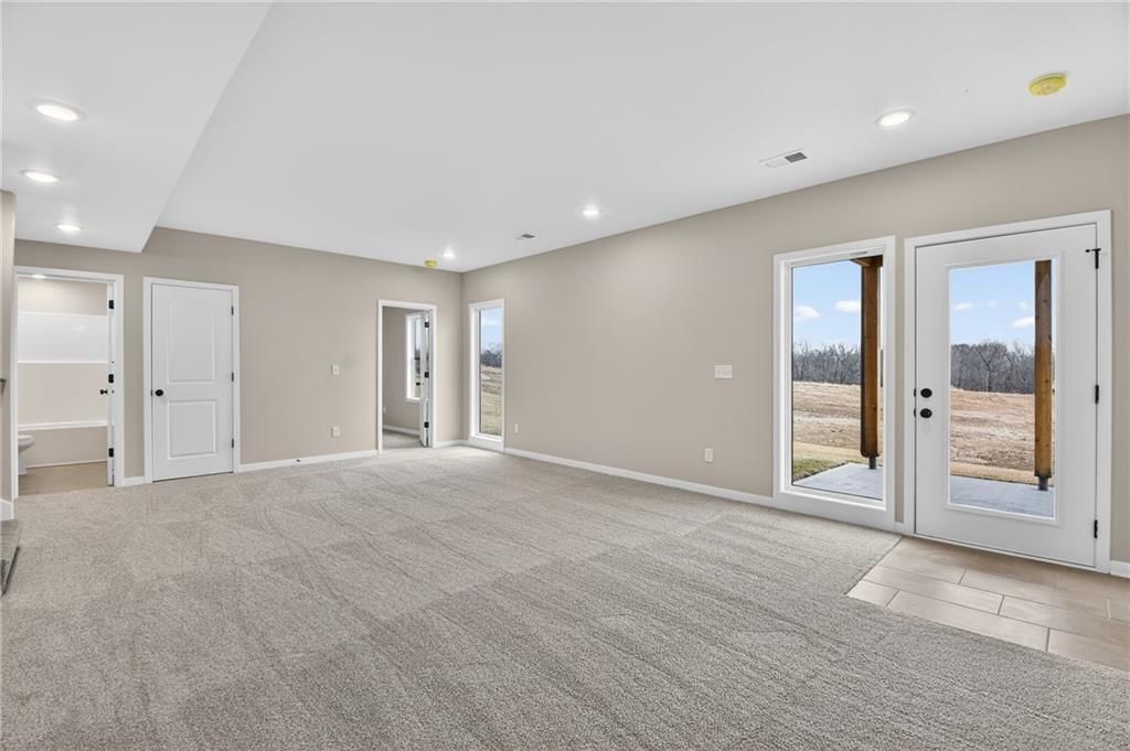 1313 N Holland Drive — photo 30