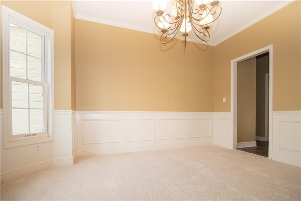 516 Westgate Court — photo 7