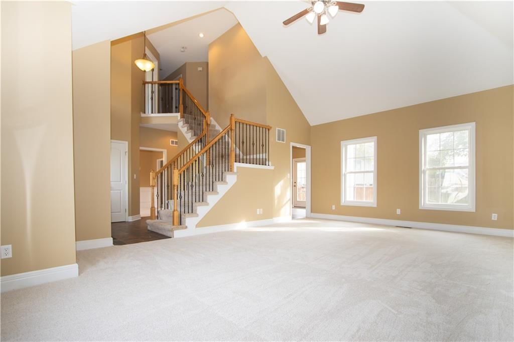 516 Westgate Court — photo 10