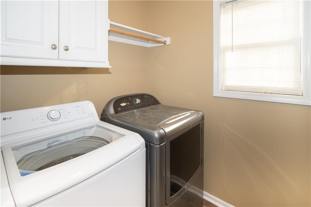 516 Westgate Court — photo 21