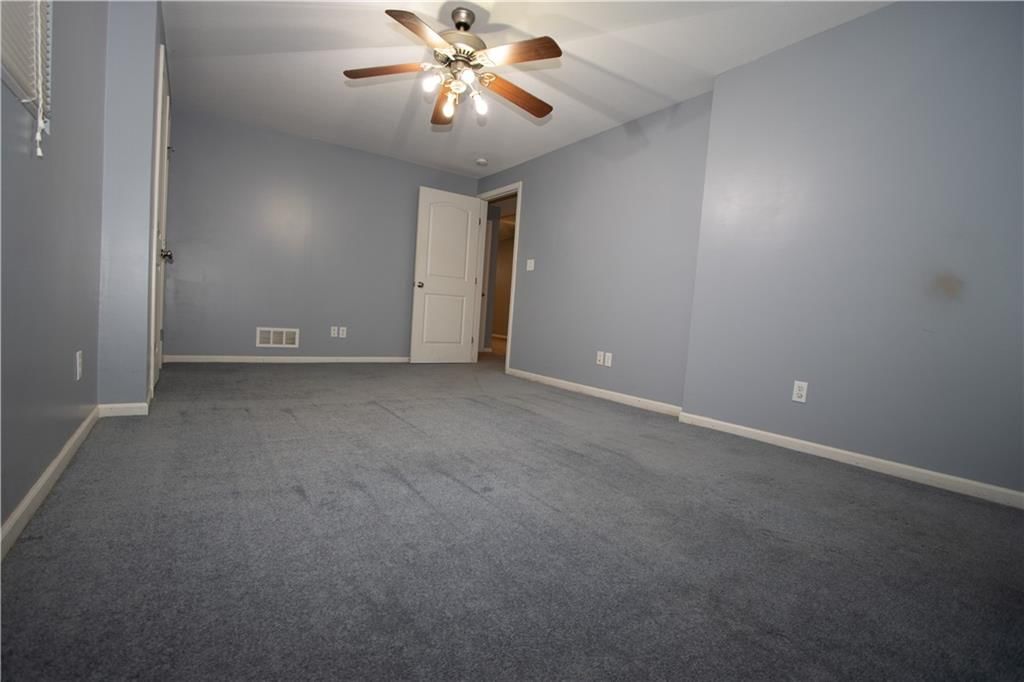 516 Westgate Court — photo 22