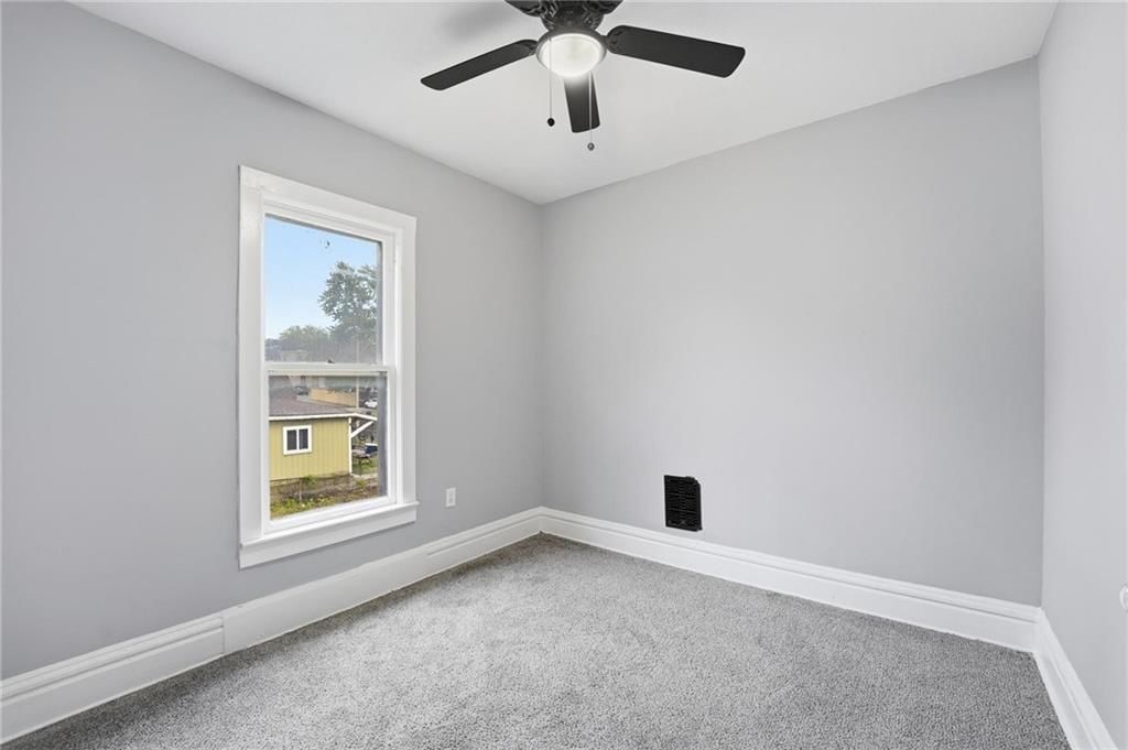 1234 Indiana Avenue — photo 34