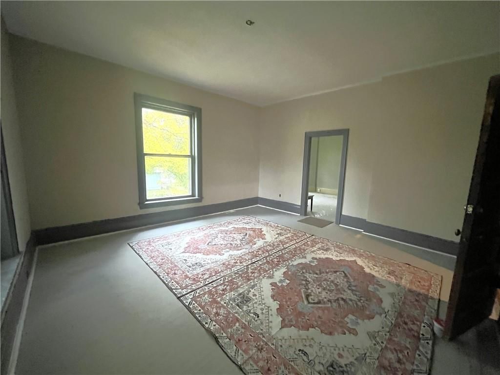 220 E Benton Street — photo 12