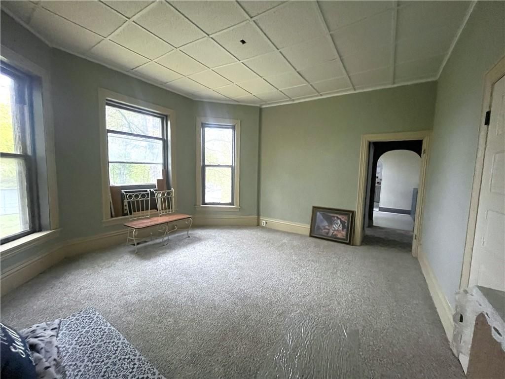 220 E Benton Street — photo 13