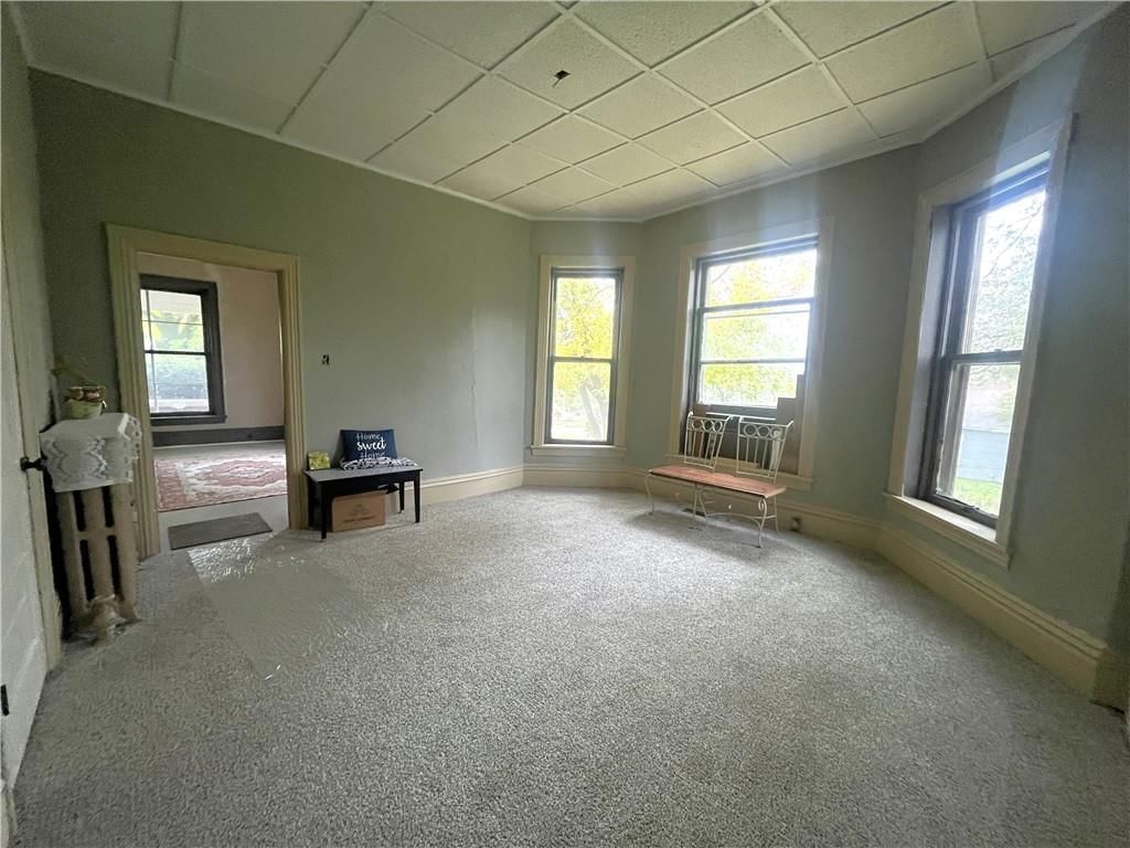 220 E Benton Street — photo 15