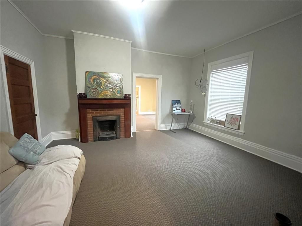 220 E Benton Street — photo 23