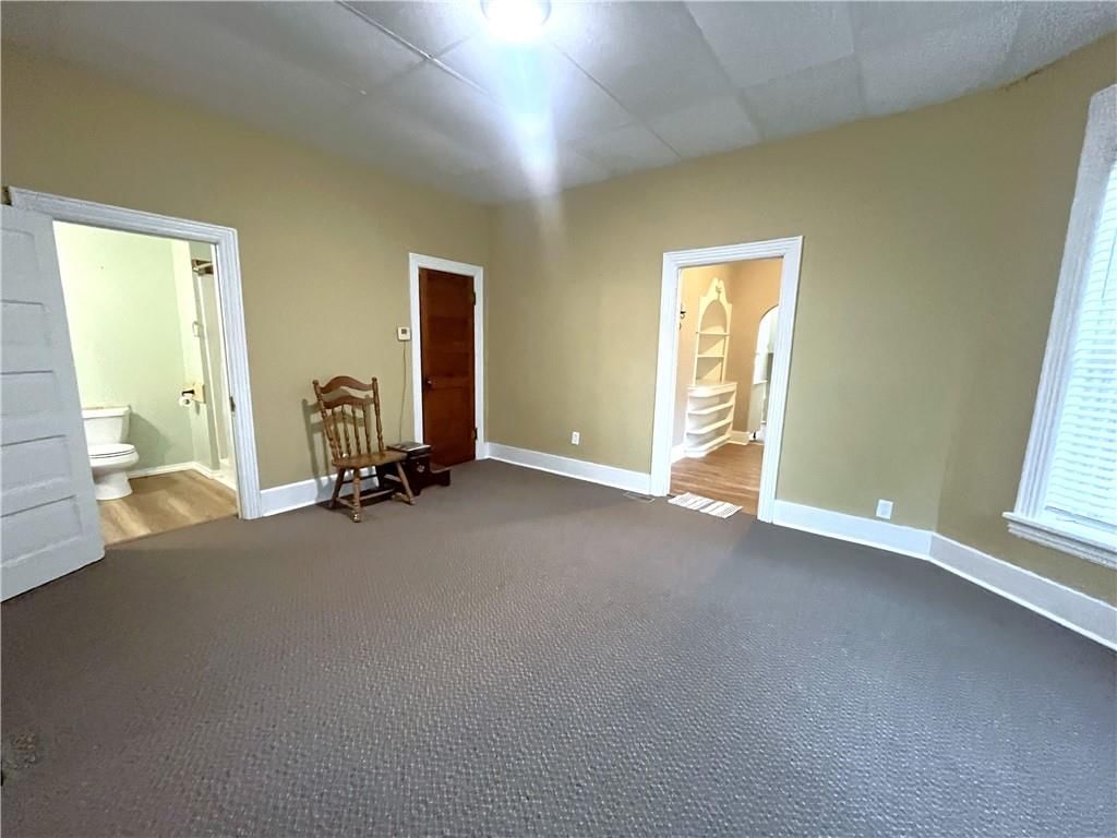 220 E Benton Street — photo 29